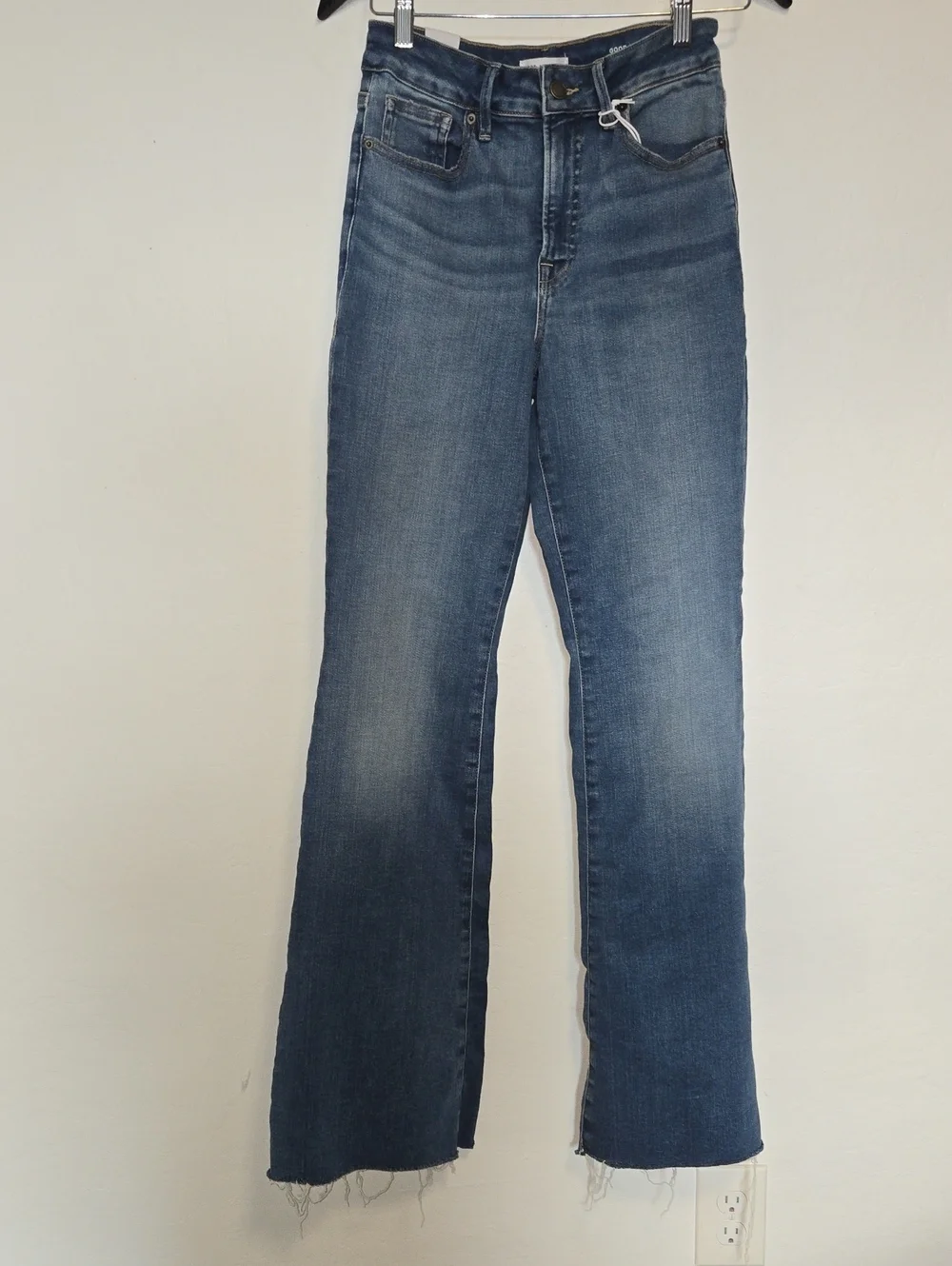 Good American Good Legs Mid-Rise Flare Jeans Indigo1211 Retro Size 6/28 NWT - Picture 3 of 16